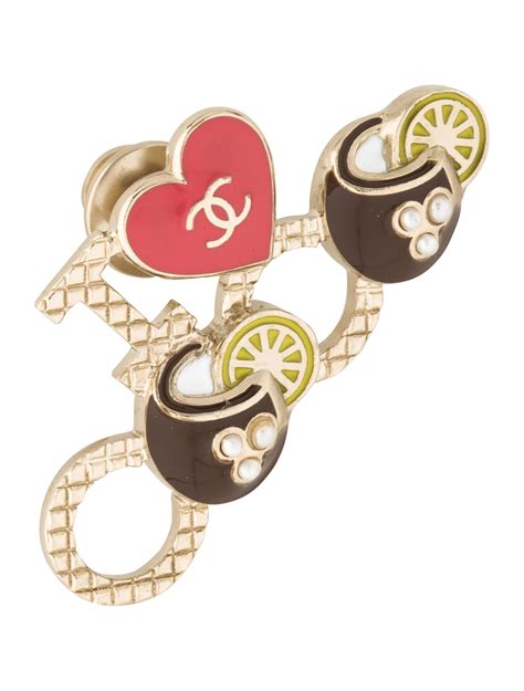 chanel lapel pin